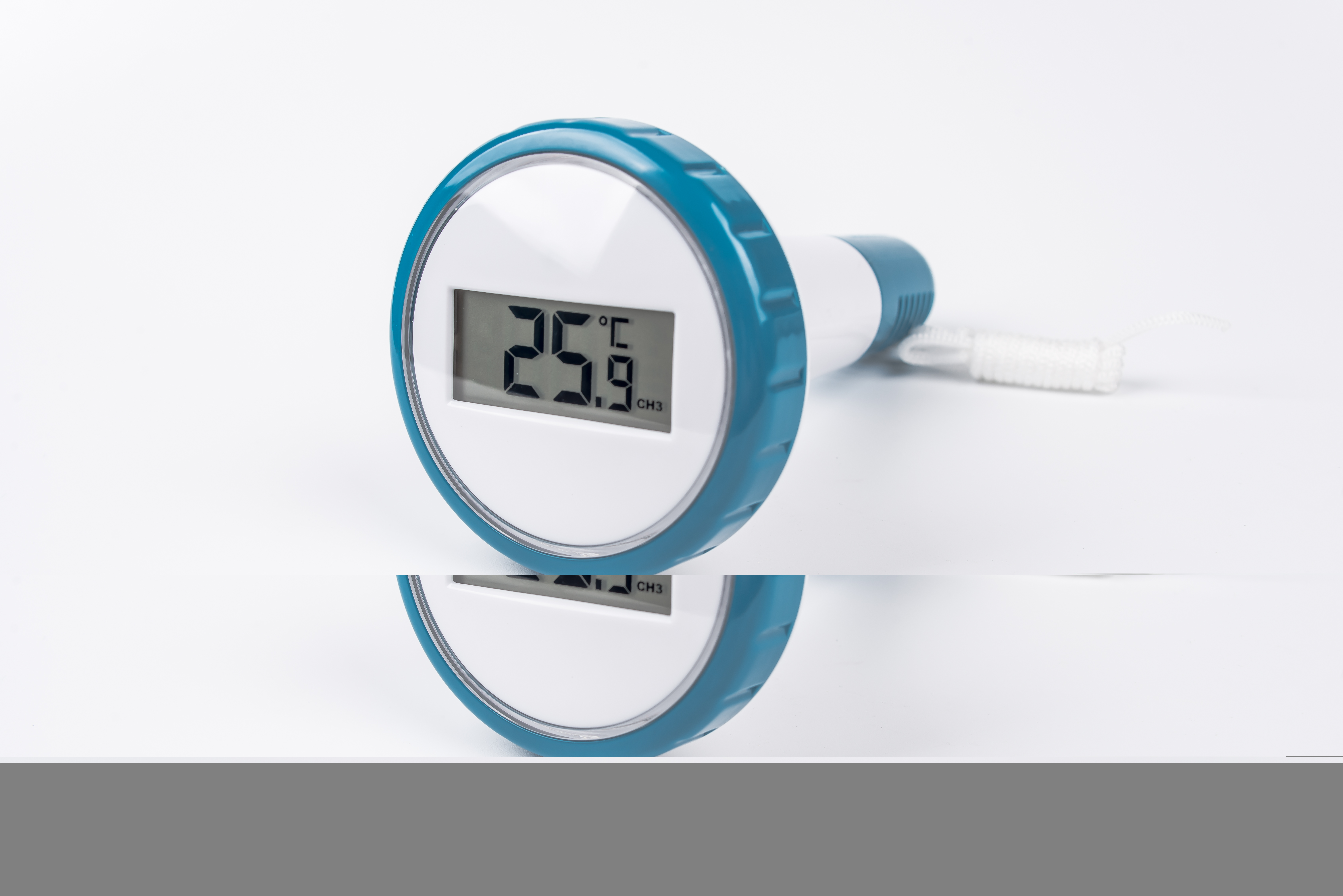 digital swimming pool thermometer